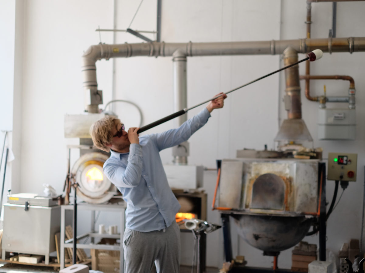 Jonas Niedermann - The path to glassmaking