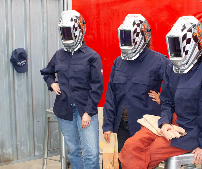 Feminist Welding Club &mdash; Anna Zimmermann